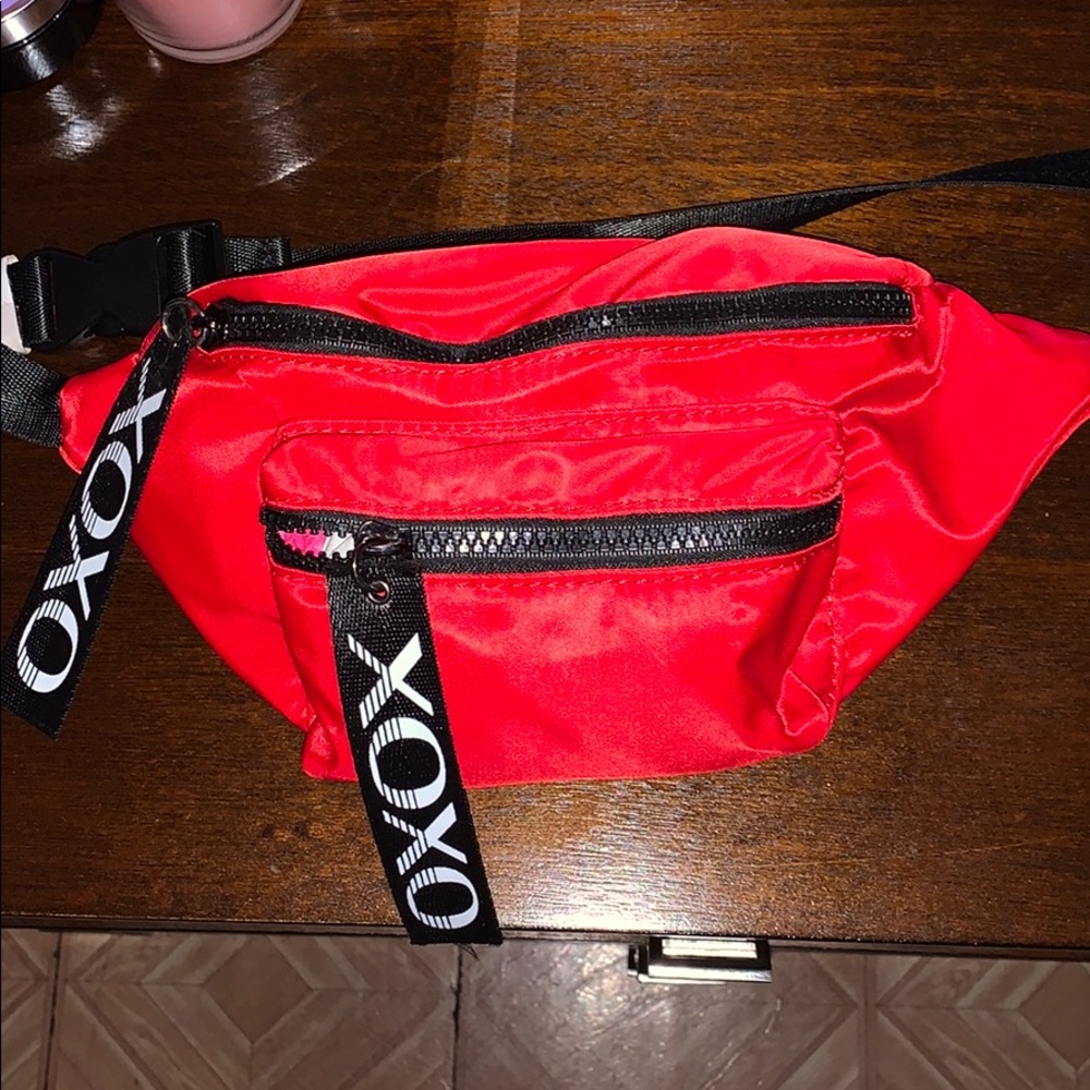 XOXO red fannypack